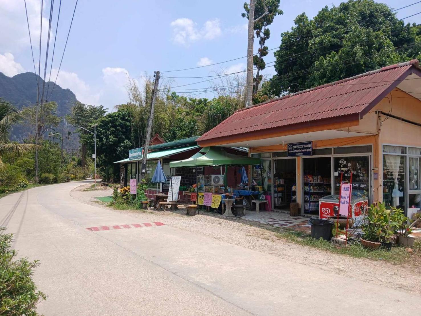 Bamboo House Hotel Khao Sok National Park Luaran gambar