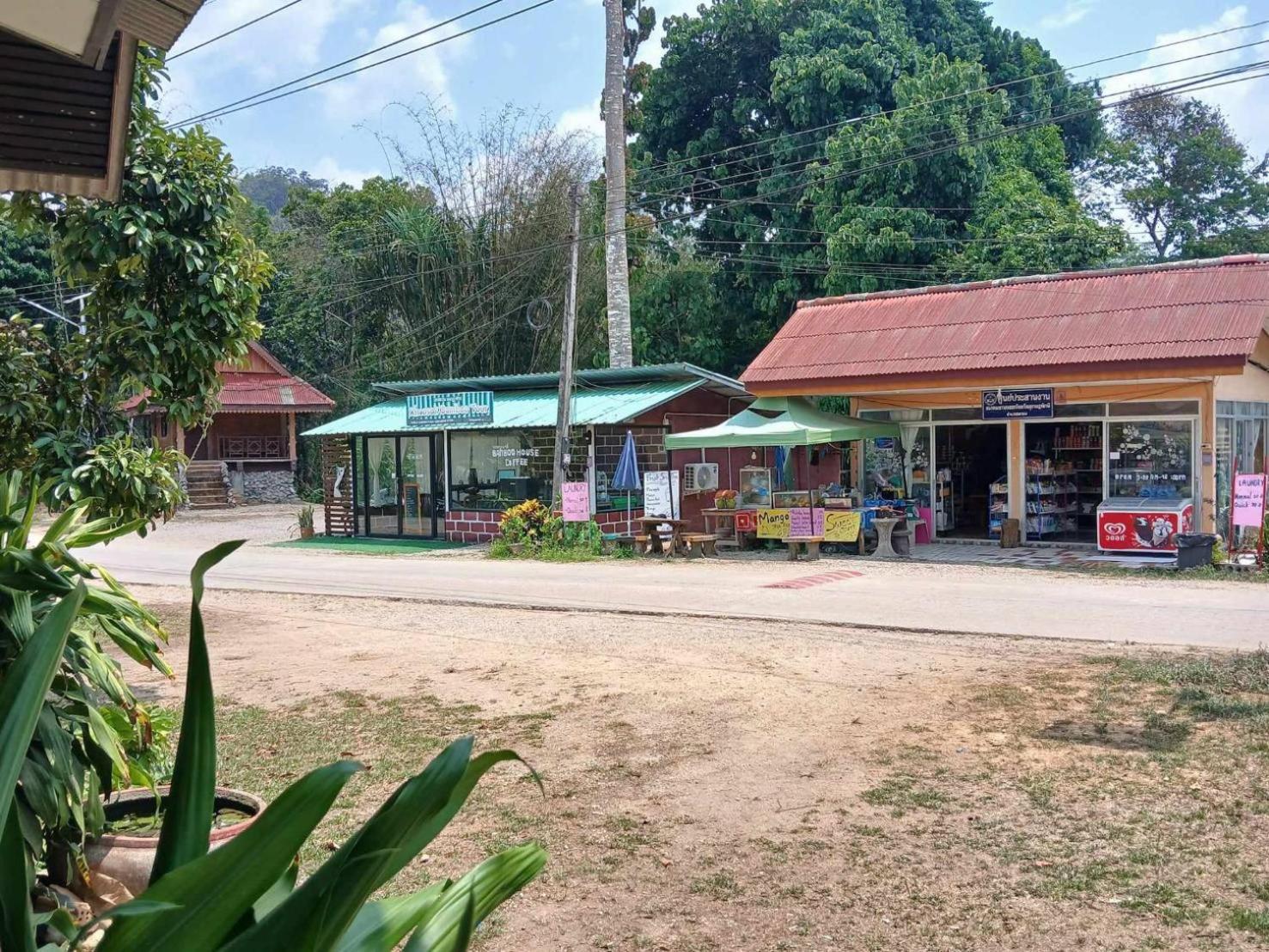 Bamboo House Hotel Khao Sok National Park Luaran gambar