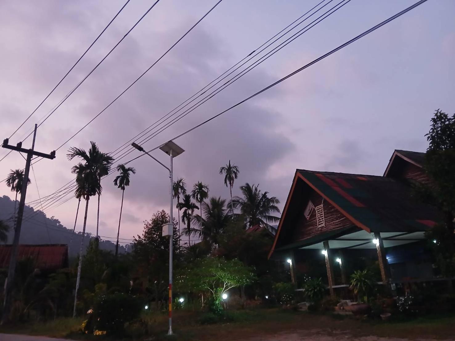 Bamboo House Hotel Khao Sok National Park Luaran gambar