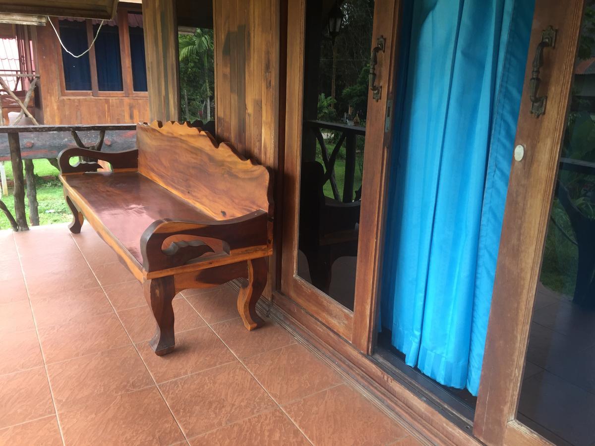 Bamboo House Hotel Khao Sok National Park Luaran gambar